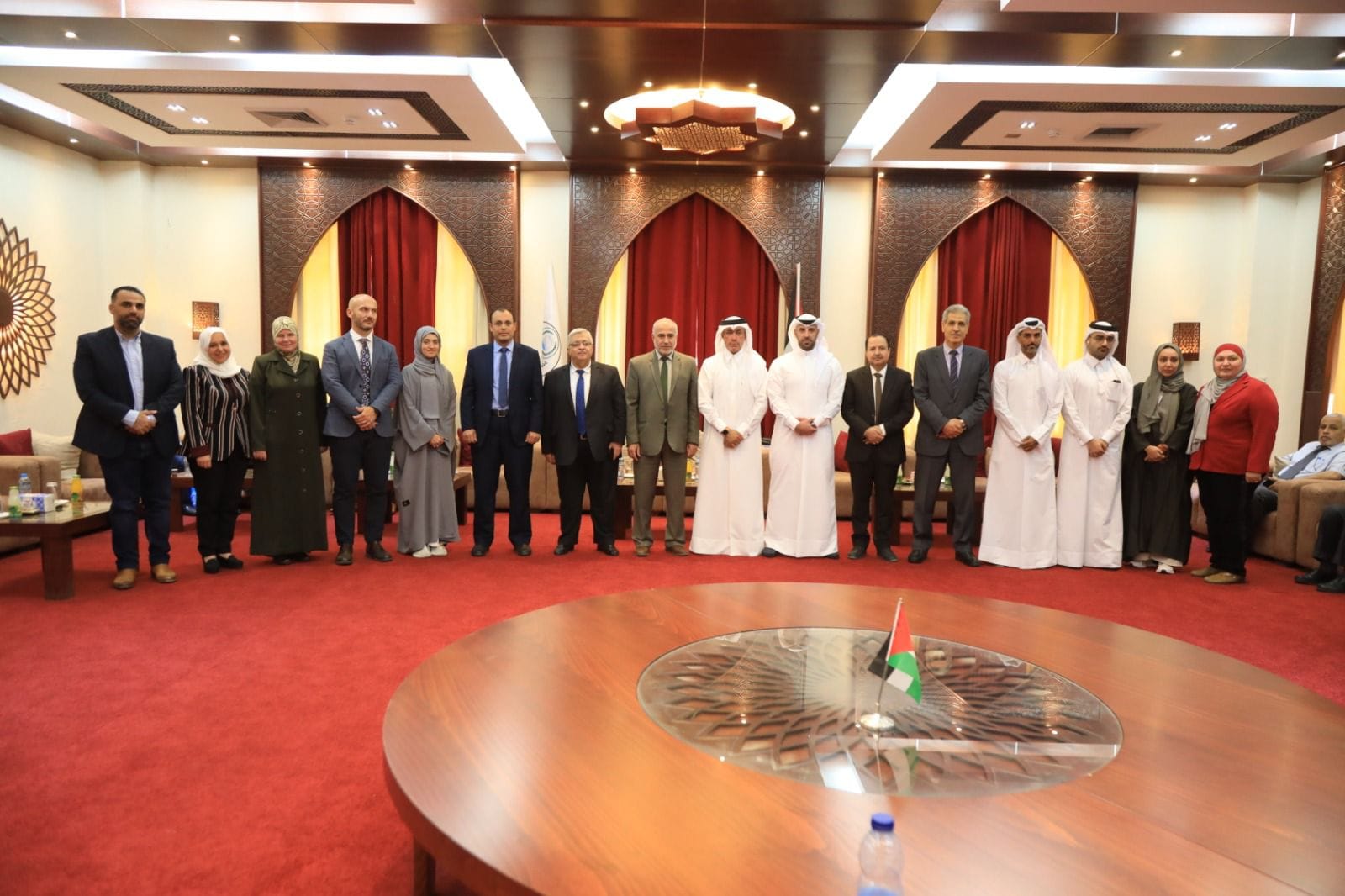 وفد من صندوق قطر للتنمية يزور الجامعة الإسلامية ويلتقي عددًا من رؤساء الجامعات الفلسطينية، لبحث واقع التعليم العالي.