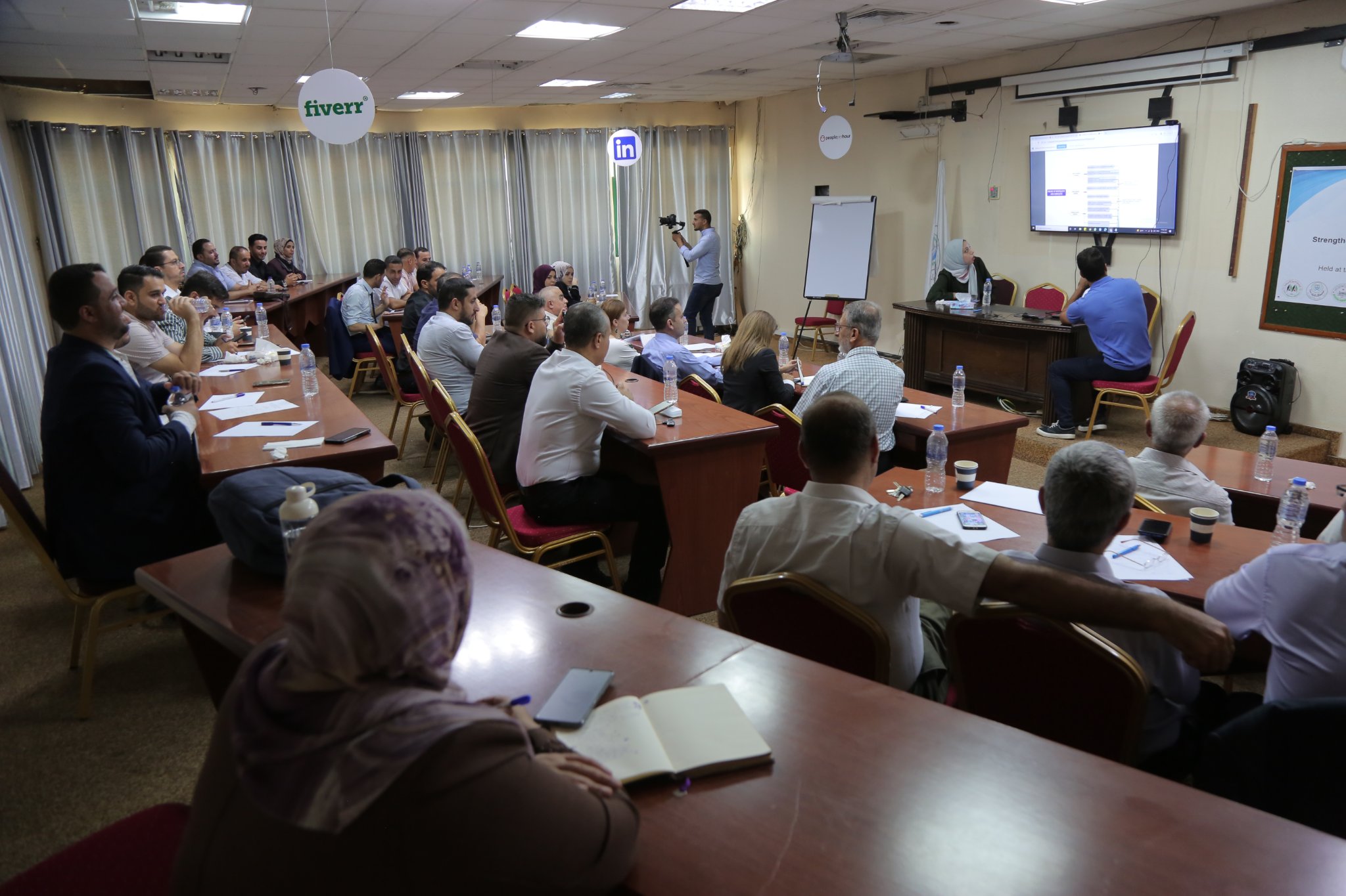 بتمويل من اراسموس بلس ورشة تدريبية بالجامعة الإسلامية حول تعزيز الكفاءة الوطنية في أبحاث حل الصراعات والمصالحة