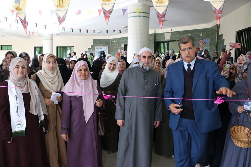 لجنة الوعظ والإرشاد في مجلس الطالبات بالتعاون مع كلية أصول الدين يفتتح مشروع خيمتي الرمضانية .
